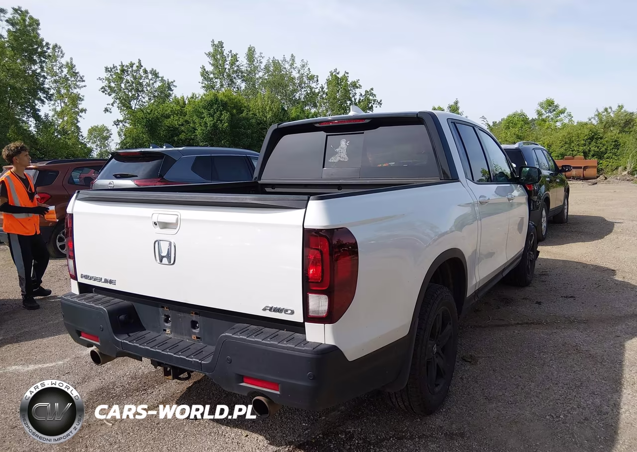 2022 Honda Ridgeline Black Edition VIN:5FPYK3F82NB029852 - 4