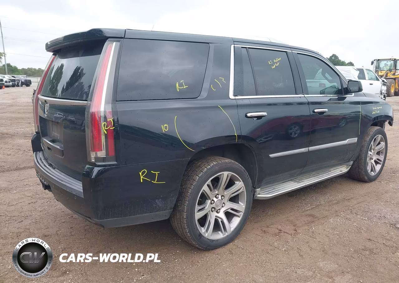 2015 Cadillac Escalade Luxury VIN:1GYS4BKJ0FR163941 - 4