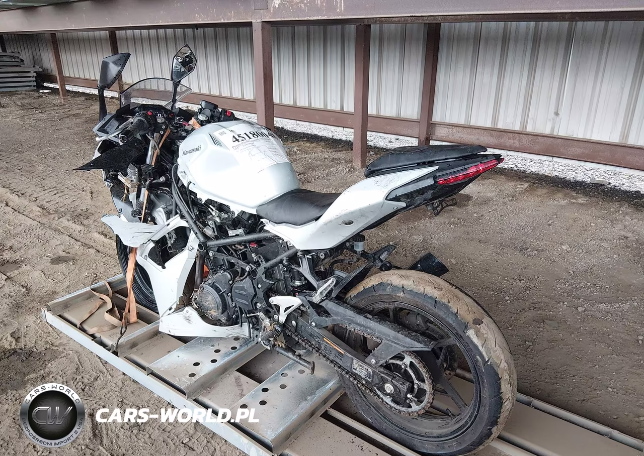 2025 Kawasaki Ex500 VIN:ML5EXGG17SDA69818 - 3