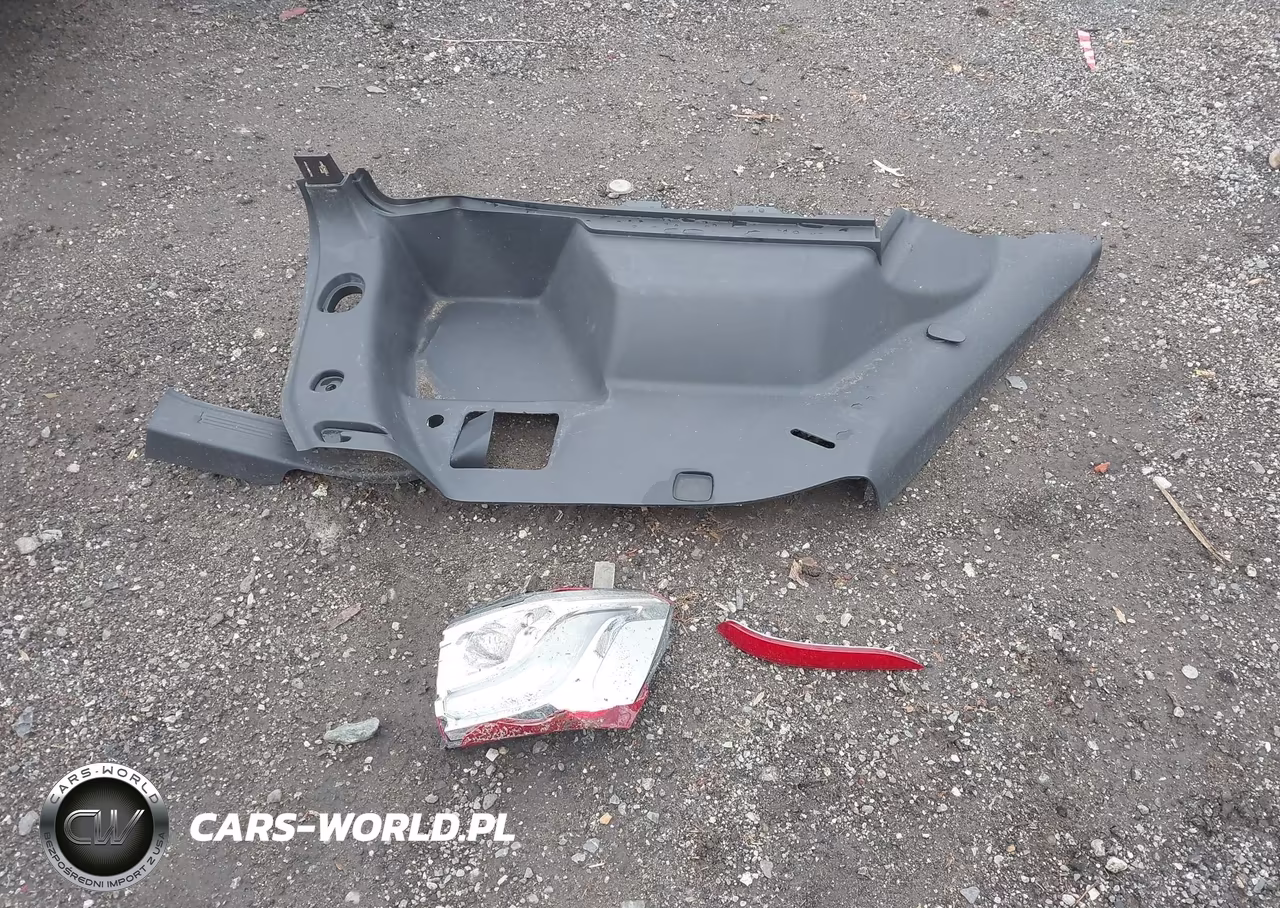 2019 Chevrolet Equinox Premier VIN:3GNAXPEX0KL126029 - 12