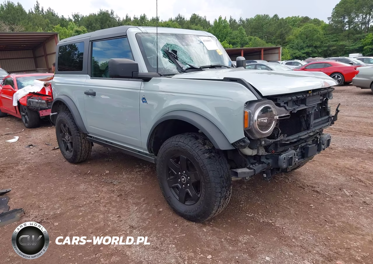 2022 Ford Bronco Black Diamond – zdjęcie 1 z 17