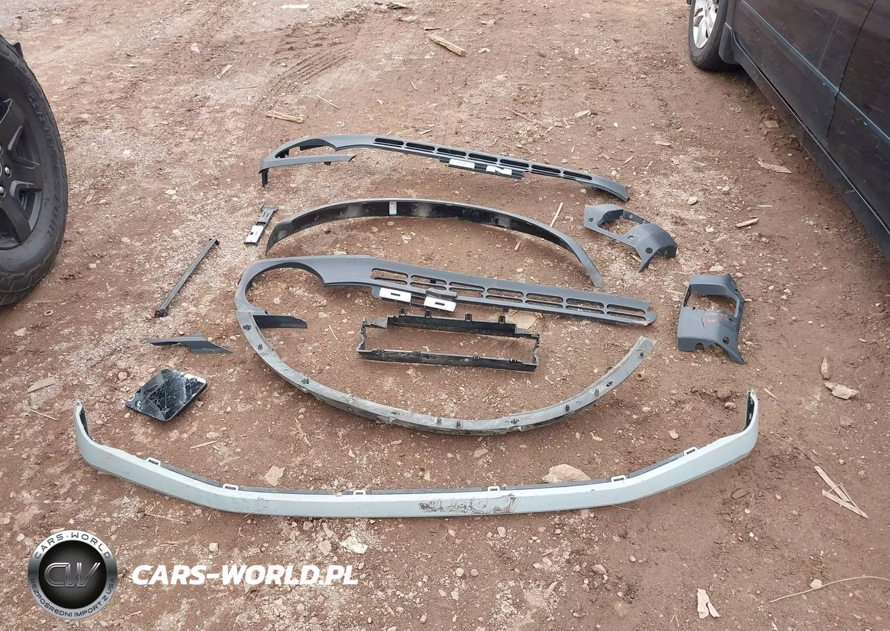2022 Ford Bronco Black Diamond VIN:1FMDE5AH5NLB67153 - 12