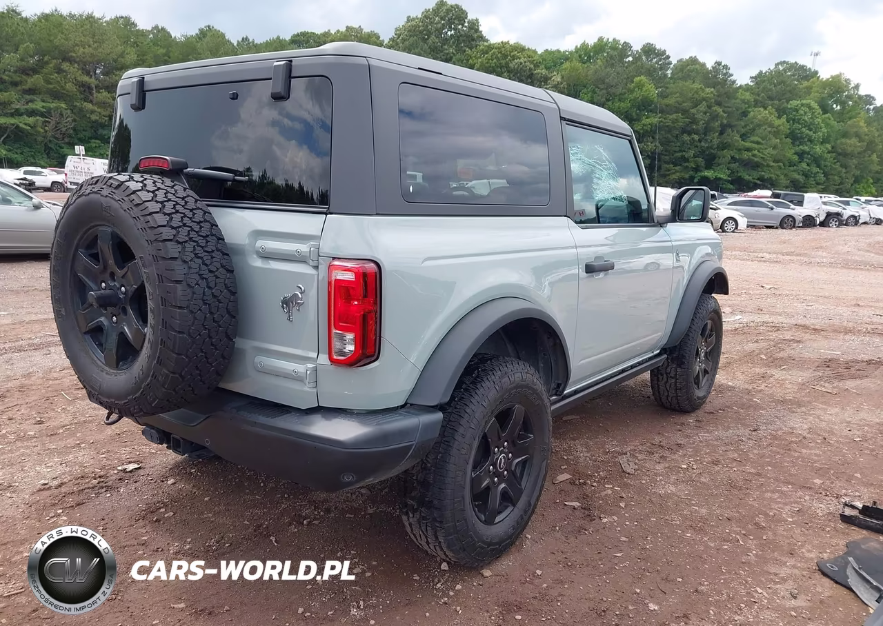 2022 Ford Bronco Black Diamond VIN:1FMDE5AH5NLB67153 - 4