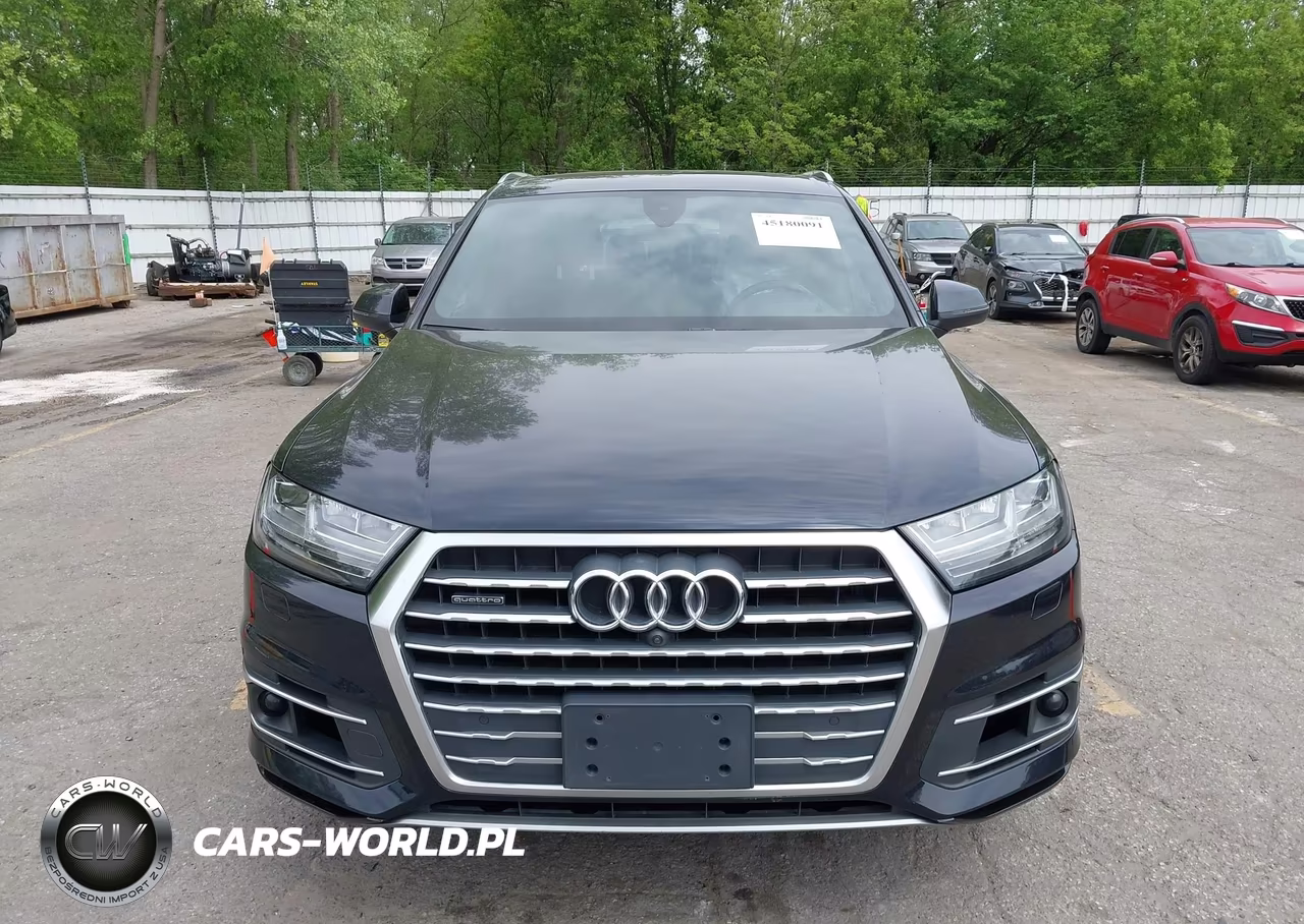 2018 Audi Q7 3.0T Premium VIN:WA1VAAF77JD018383 - 12
