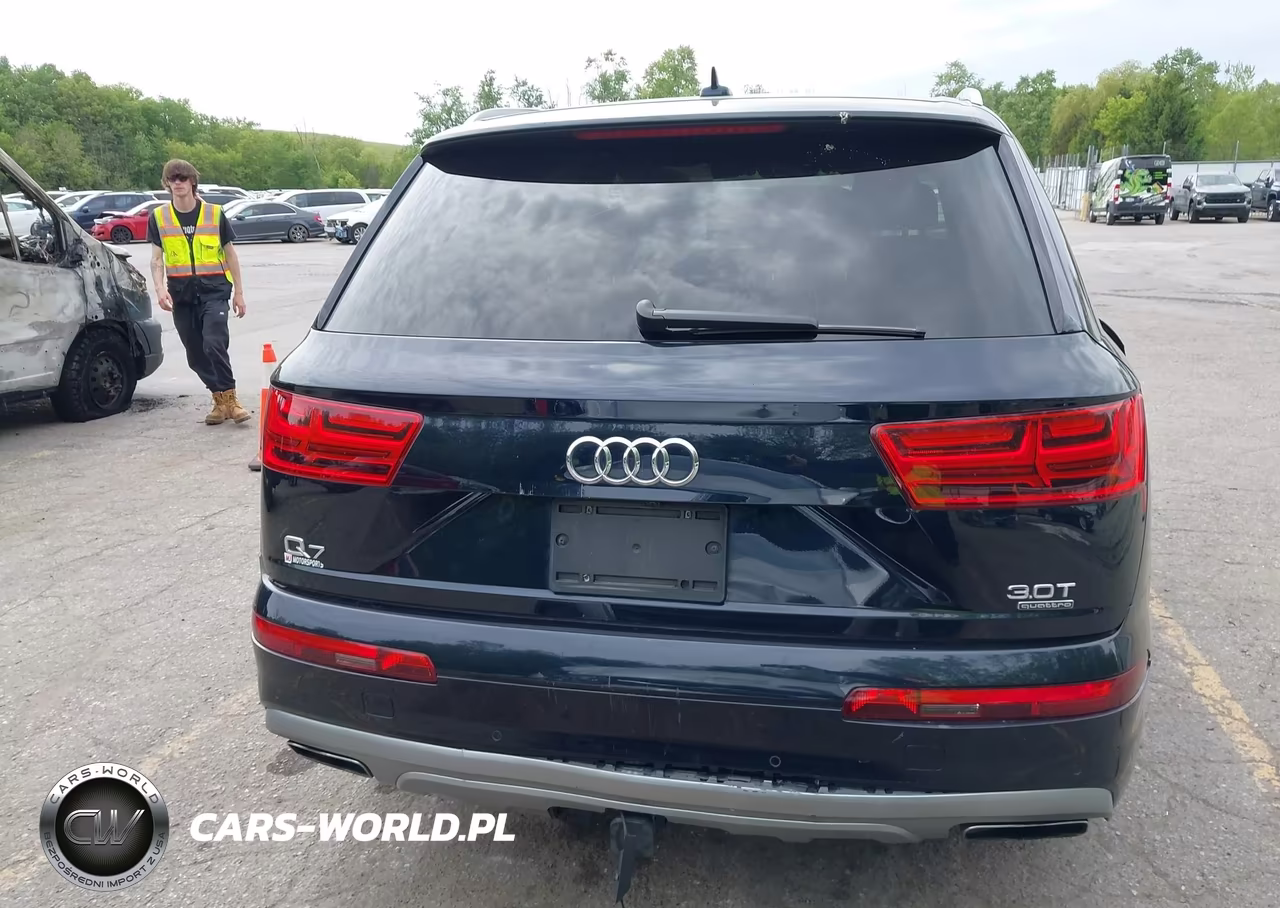 2018 Audi Q7 3.0T Premium VIN:WA1VAAF77JD018383 - 16