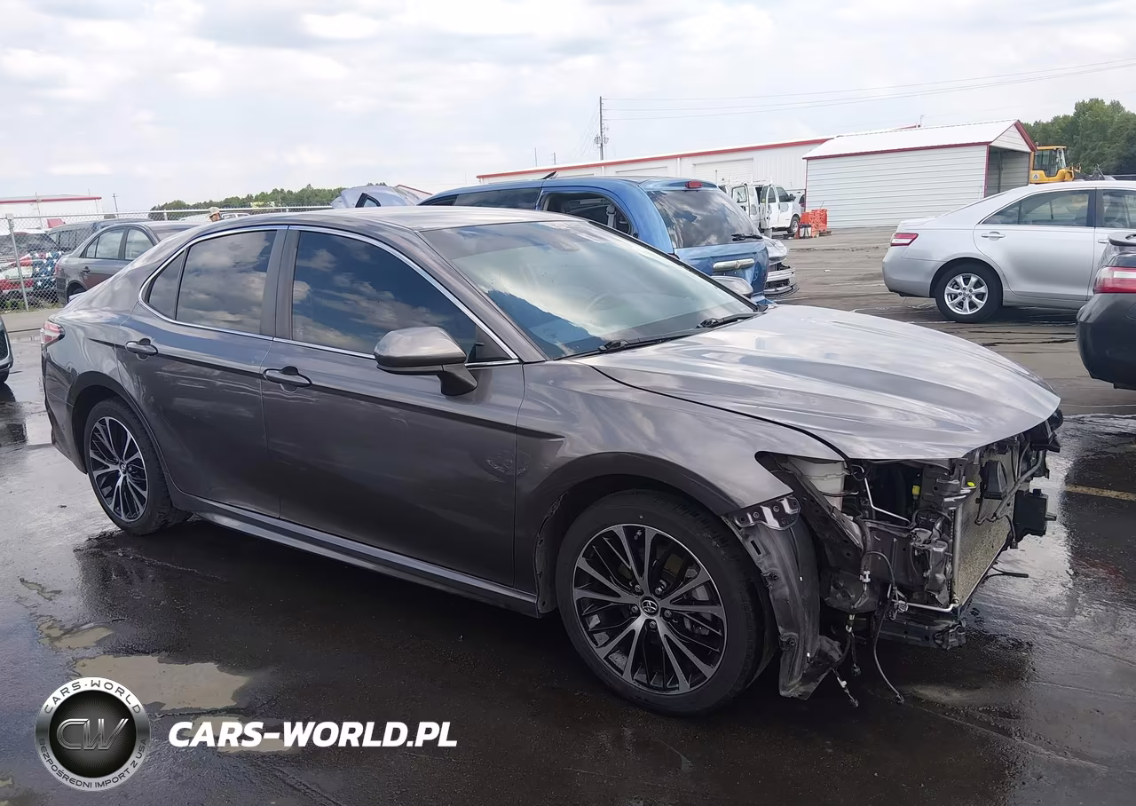 2018 Toyota Camry Se – zdjęcie 1 z 16