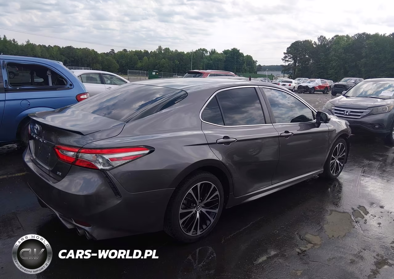2018 Toyota Camry Se VIN:4T1B11HKXJU131170 - 4