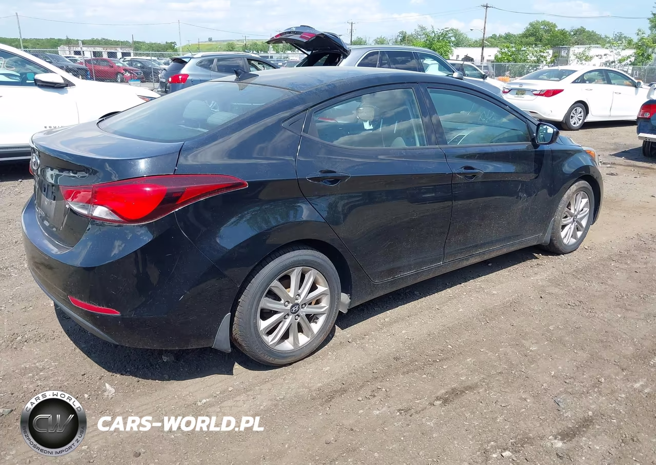 2015 Hyundai Elantra Se VIN:5NPDH4AE7FH595081 - 4