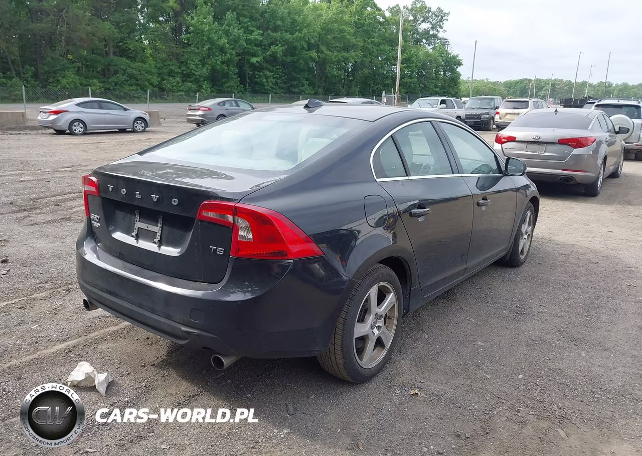 2012 Volvo S60 T5 VIN:YV1622FS3C2124498 - 4