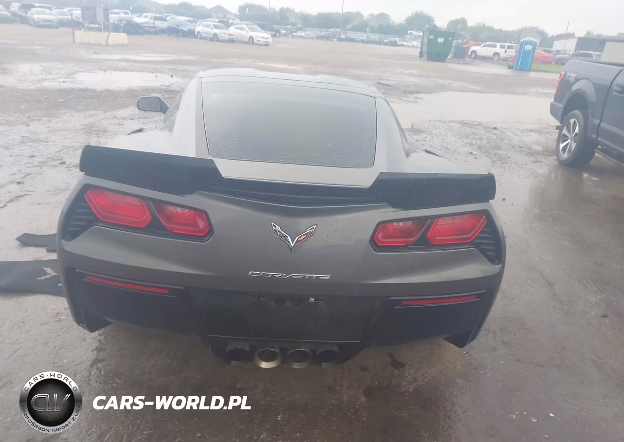 2015 Chevrolet Corvette Stingray VIN:1G1YF2D79F5102924 - 16