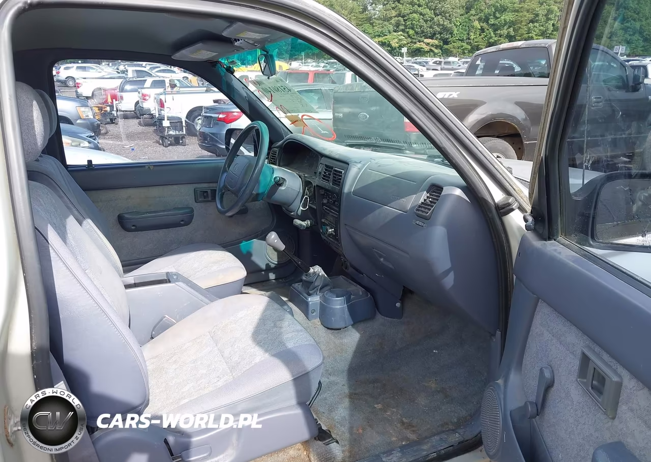 2000 Toyota Tacoma VIN:5TENL42N4YZ713637 - 5