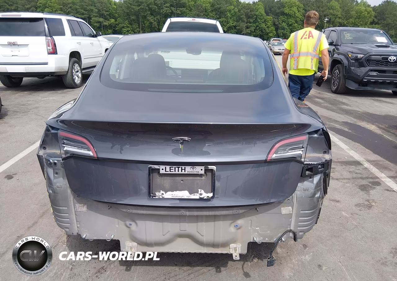 2020 Tesla Model 3 Standard Range Plus Rear-Wheel Drive-Standard Range Rear-Wheel Drive VIN:5YJ3E1EA2LF736708 - 15