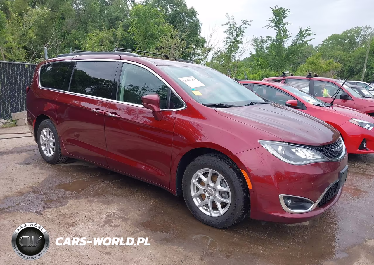 2020 Chrysler Pacifica Touring – zdjęcie 1 z 16