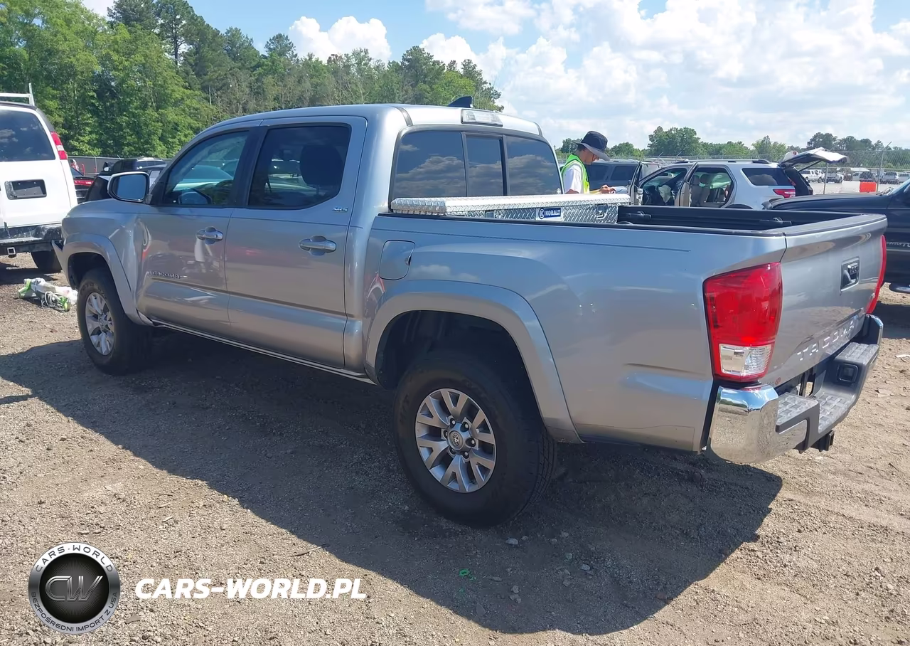 2017 Toyota Tacoma Sr5 V6 VIN:5TFAZ5CN2HX044437 - 3
