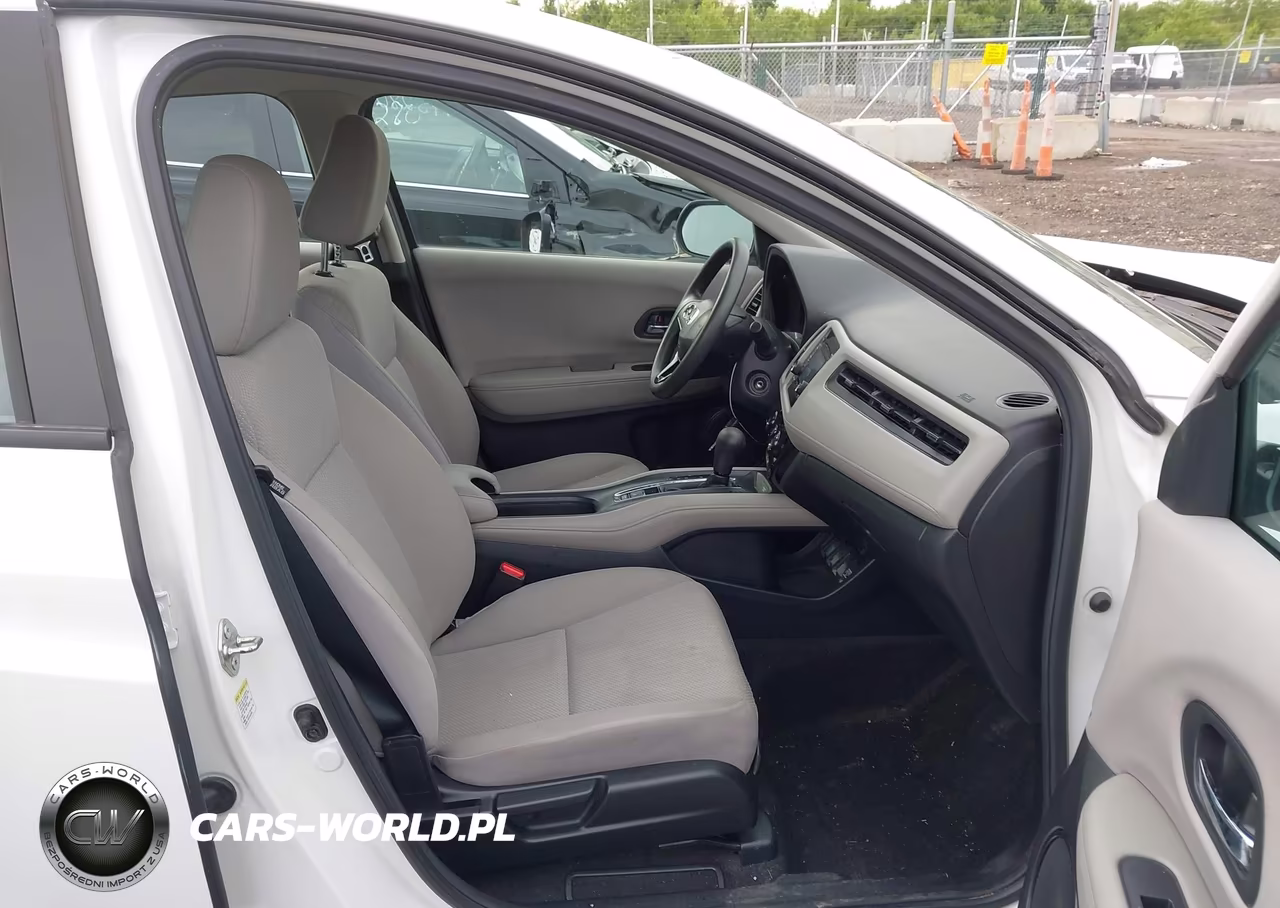 2016 Honda Hr-V Lx VIN:3CZRU6H35GM721851 - 5