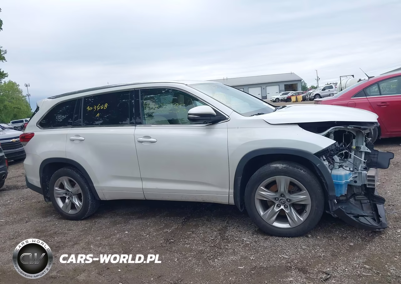 2018 Toyota Highlander Limited VIN:5TDDZRFH3JS903668 - 13