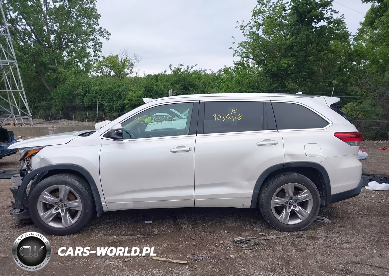 2018 Toyota Highlander Limited VIN:5TDDZRFH3JS903668 - 14