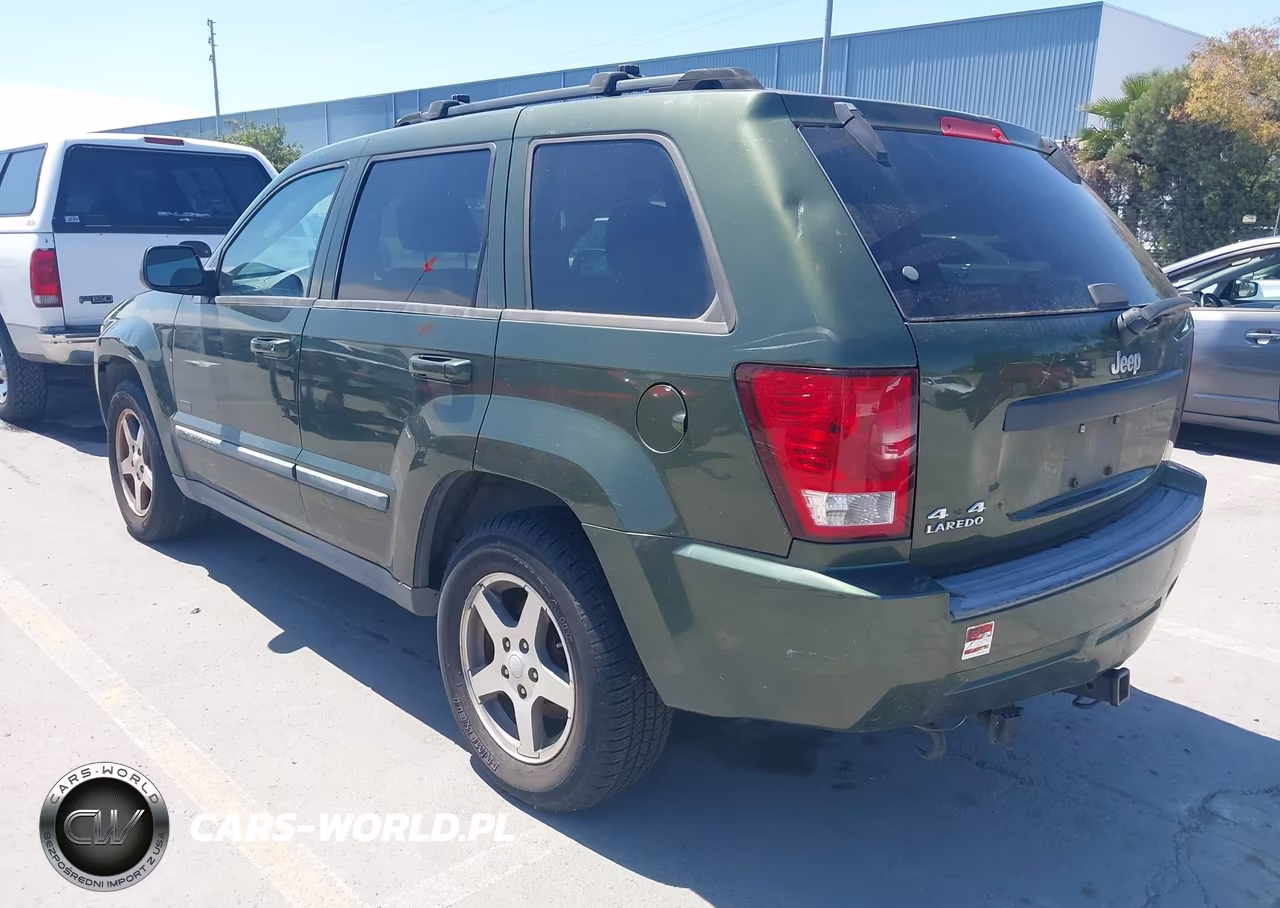 2007 Jeep Grand Cherokee Laredo VIN:1J8GR48K77C633694 - 3