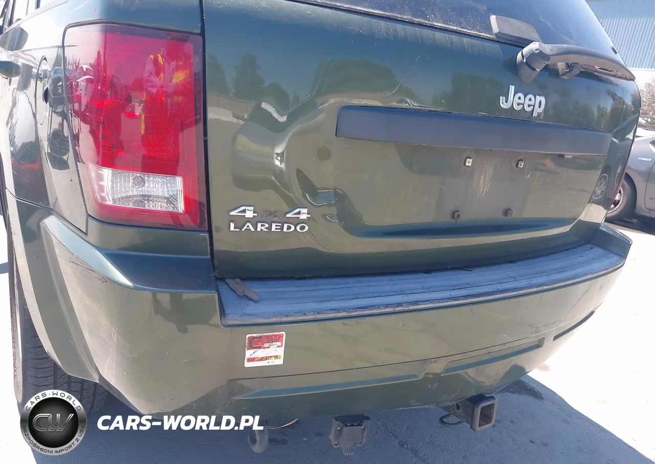 2007 Jeep Grand Cherokee Laredo VIN:1J8GR48K77C633694 - 6