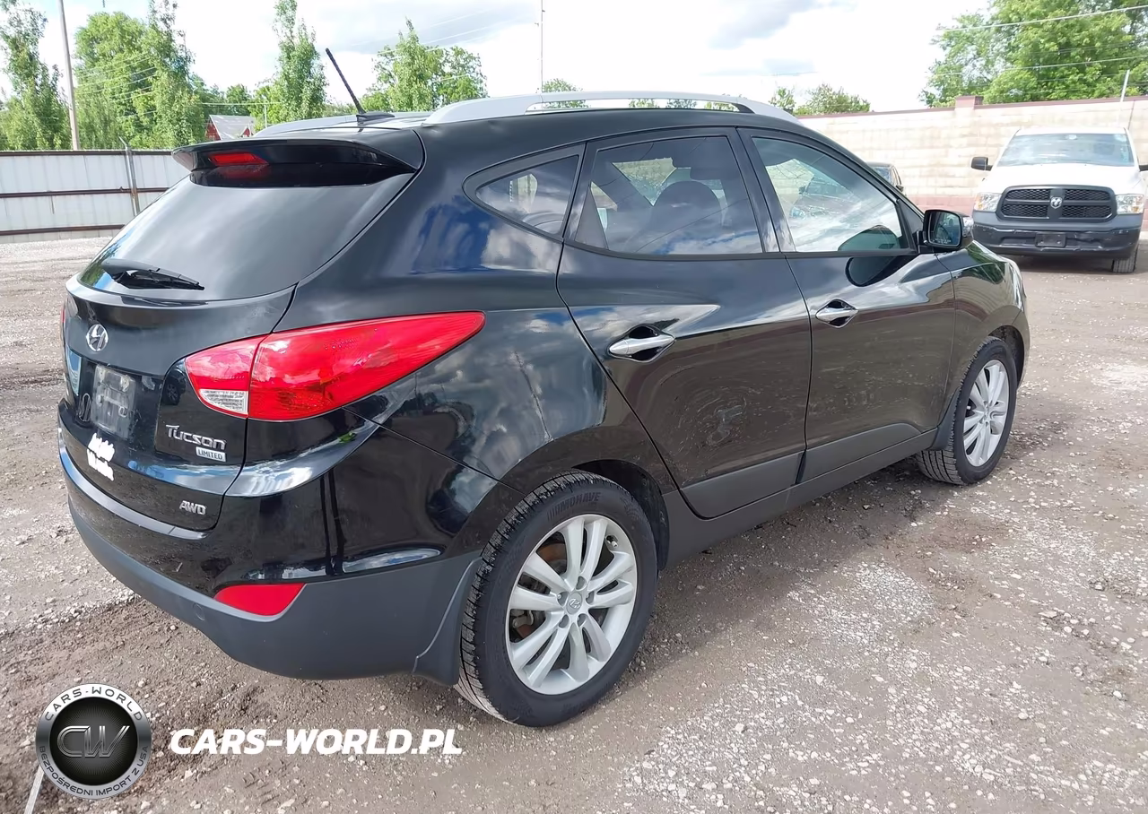 2011 Hyundai Tucson Limited VIN:KM8JUCAC8BU136483 - 4