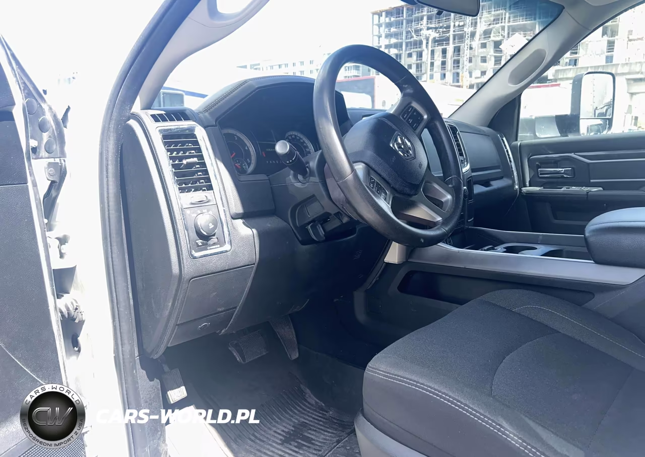 2018 Ram 5500 White VIN:3C7WRNFL4JG412310 - 5