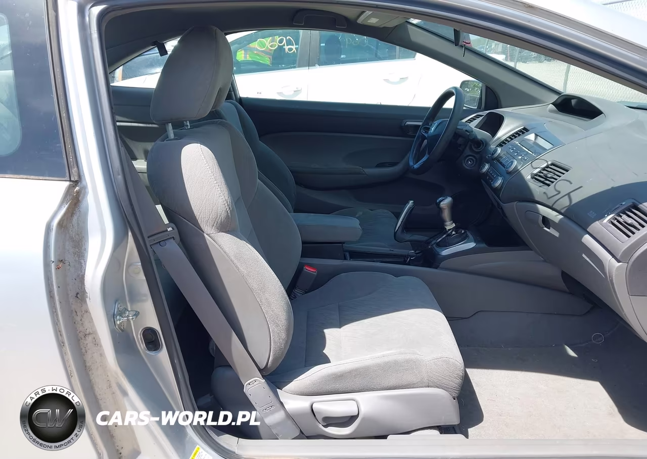 2008 Honda Civic Lx VIN:2HGFG11648H571403 - 5