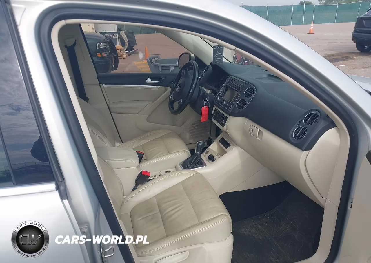 2012 Volkswagen Tiguan Sel VIN:WVGBV7AXXCW607373 - 5
