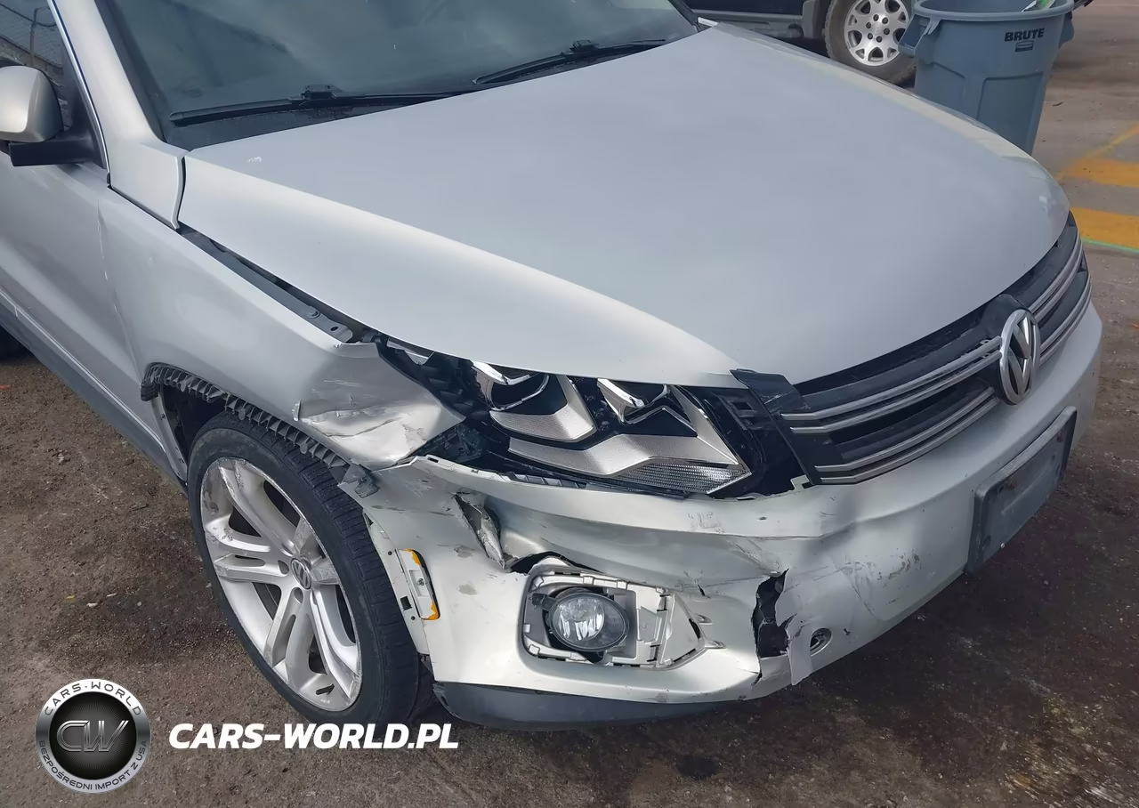2012 Volkswagen Tiguan Sel VIN:WVGBV7AXXCW607373 - 6