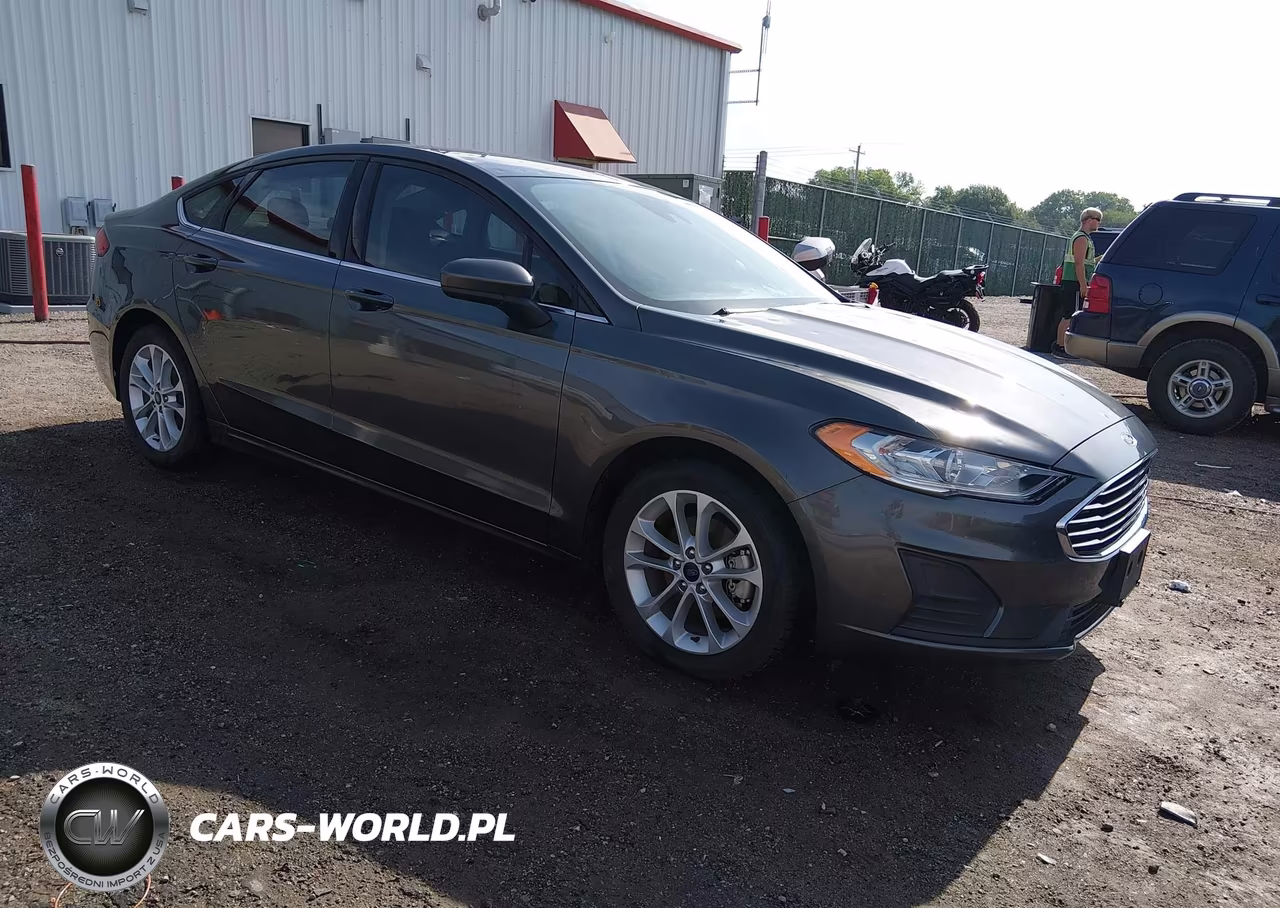 2019 Ford Fusion Se – zdjęcie 1 z 16