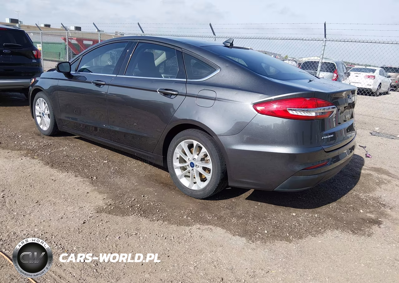 2019 Ford Fusion Se VIN:3FA6P0HD2KR198974 - 3