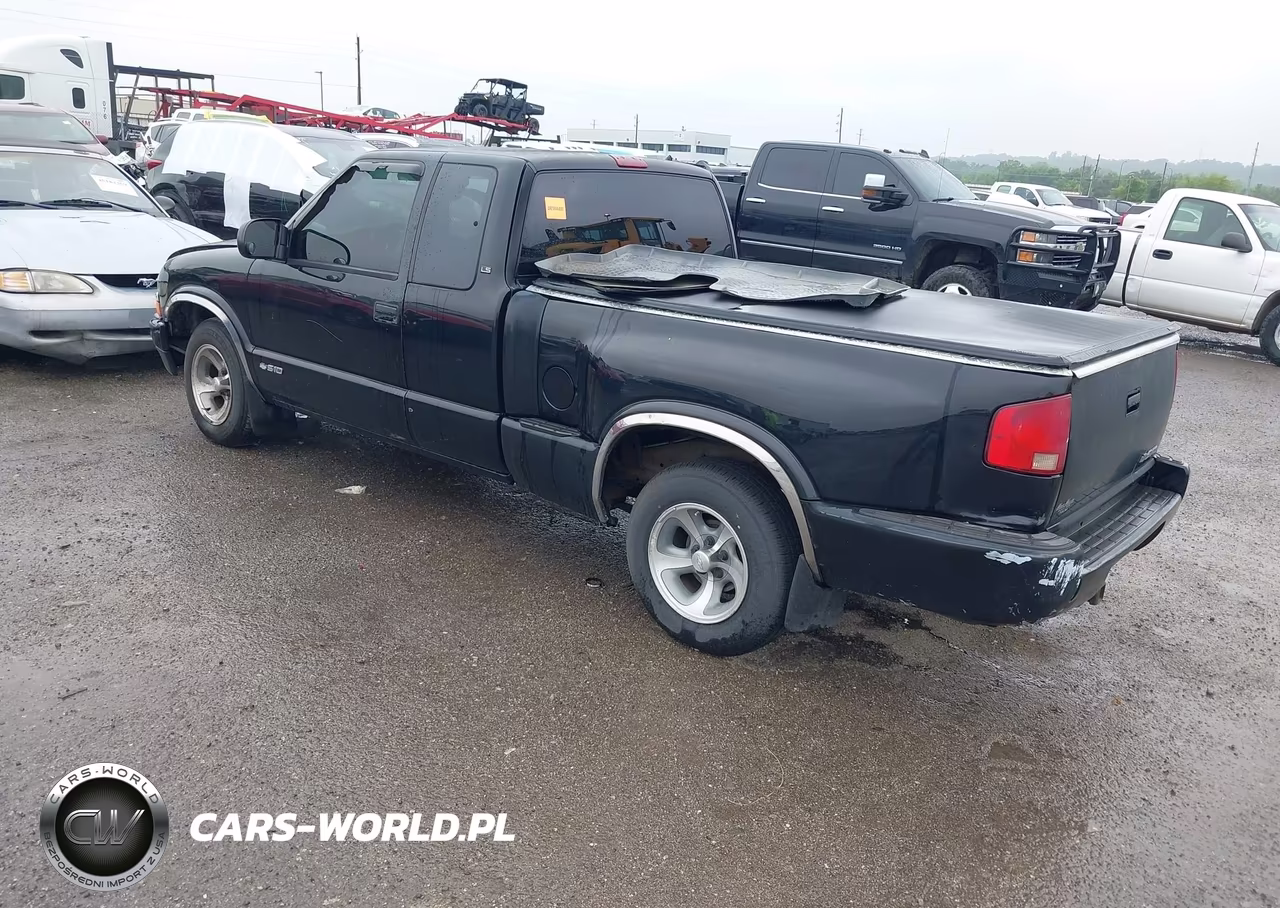 2002 Chevrolet S-10 Ls VIN:1GCCS19WX28236423 - 3