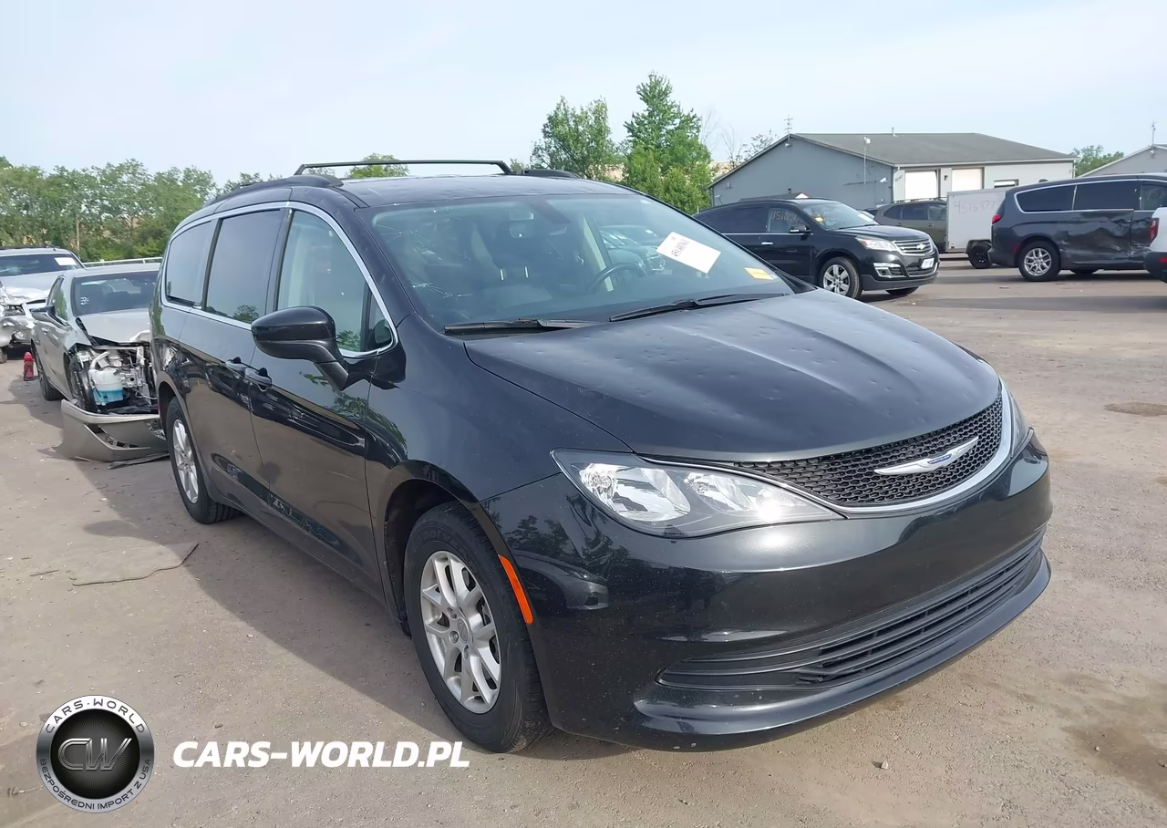 2020 Chrysler Voyager Lxi