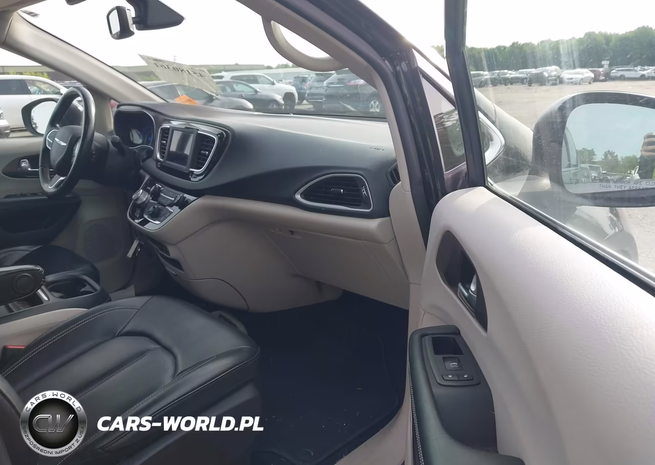 2020 Chrysler Voyager Lxi VIN:2C4RC1DG2LR216146 - 5