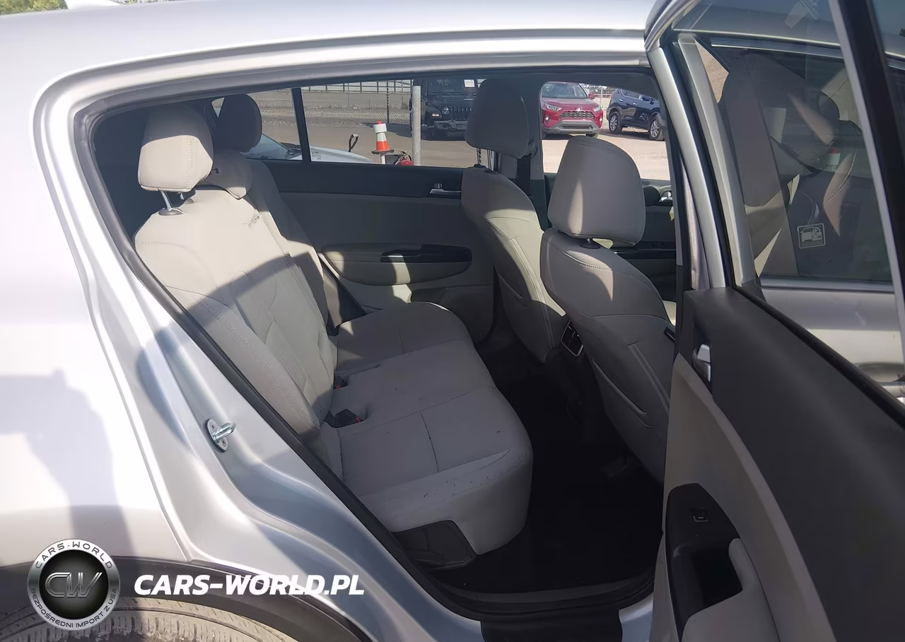 2017 Kia Sportage Lx VIN:KNDPMCAC8H7223306 - 8