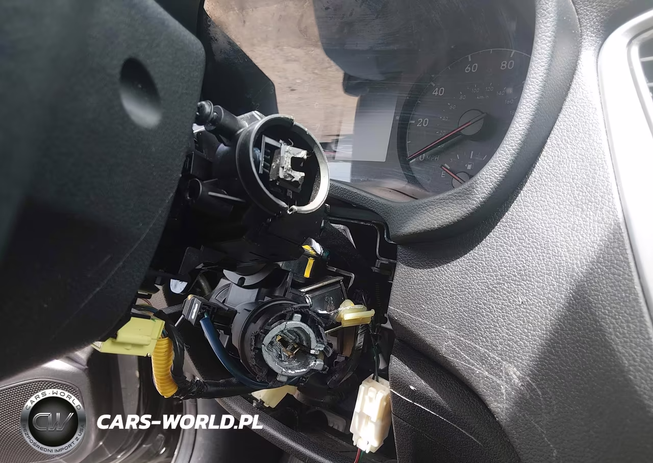 2019 Hyundai Accent Se VIN:3KPC24A37KE080821 - 13