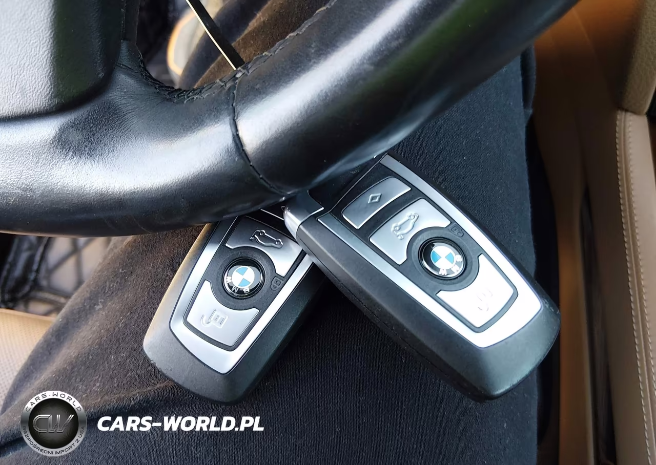 2011 BMW 750I VIN:WBAKA8C50BCY37356 - 11