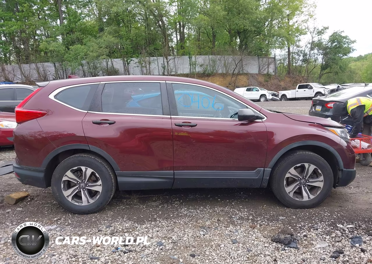 2018 Honda Cr-V Lx VIN:2HKRW6H30JH233839 - 13