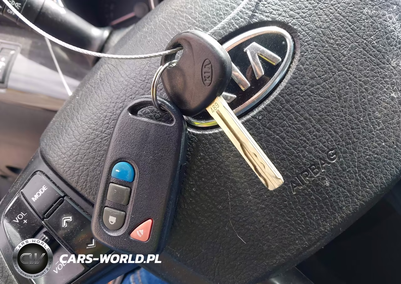 2013 Kia Sorento Lx V6 VIN:5XYKTDA20DG376480 - 11