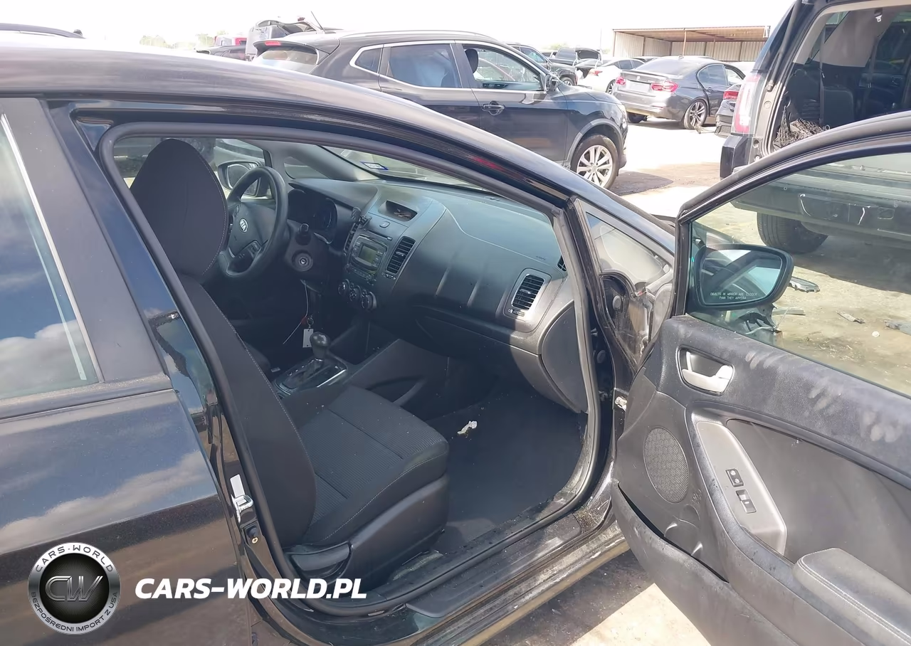 2017 Kia Forte Lx VIN:3KPFK4A72HE124345 - 5