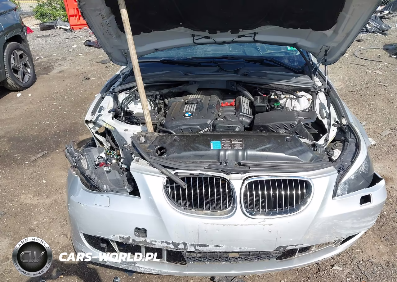 2008 BMW 528Xi VIN:WBANV13518CZ58205 - 10