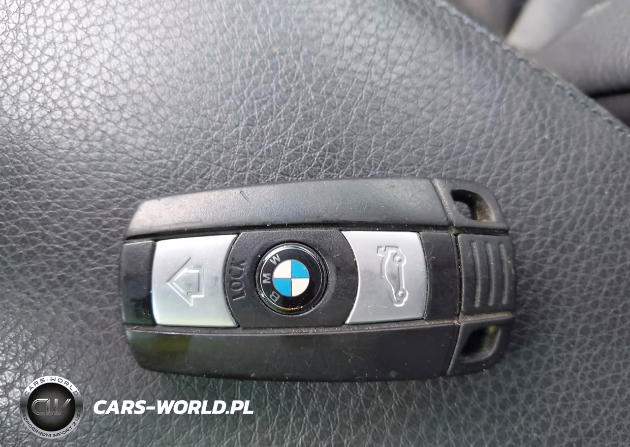 2008 BMW 528Xi VIN:WBANV13518CZ58205 - 11