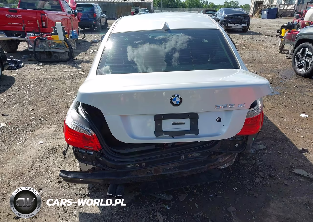 2008 BMW 528Xi VIN:WBANV13518CZ58205 - 17