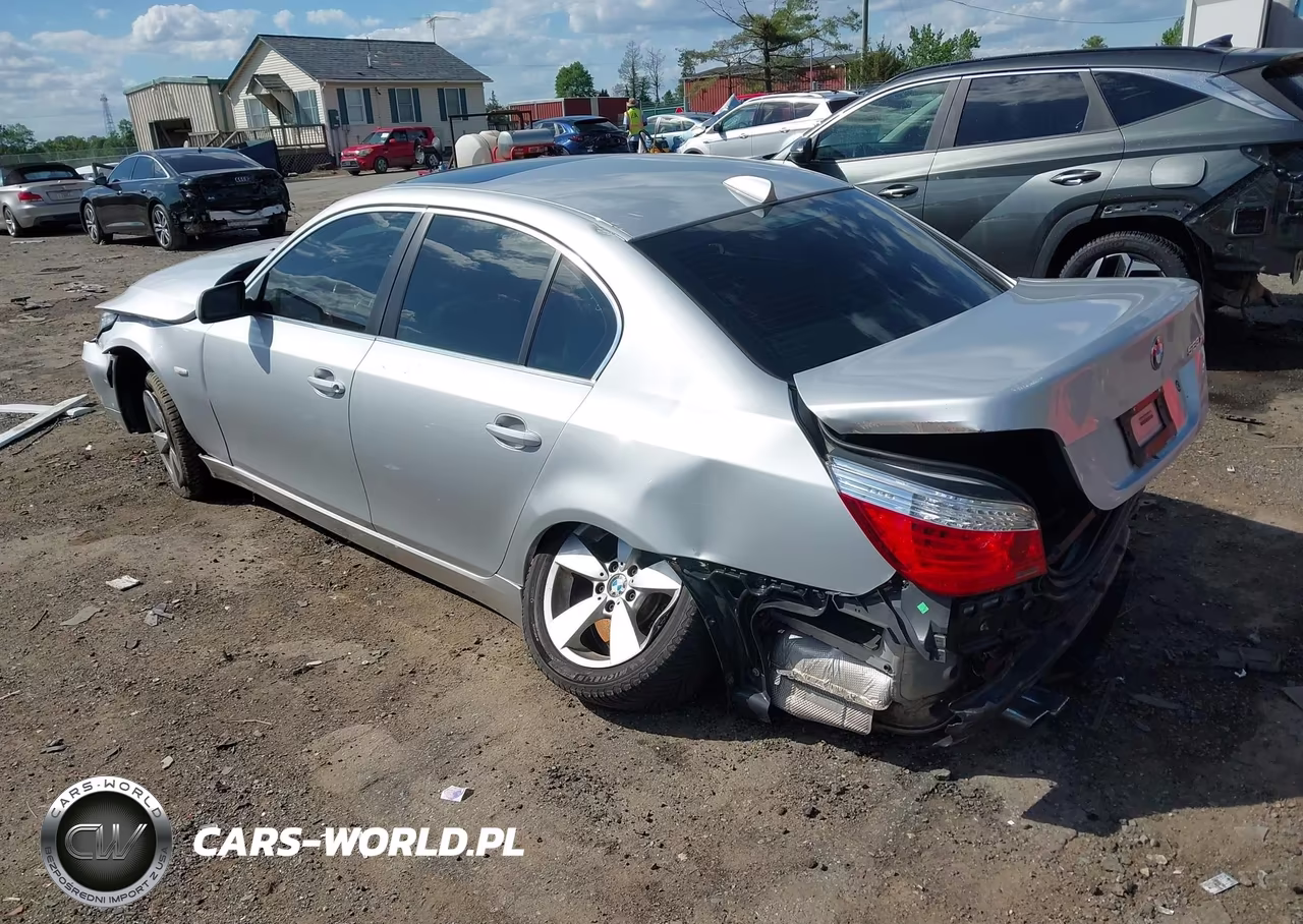 2008 BMW 528Xi VIN:WBANV13518CZ58205 - 3