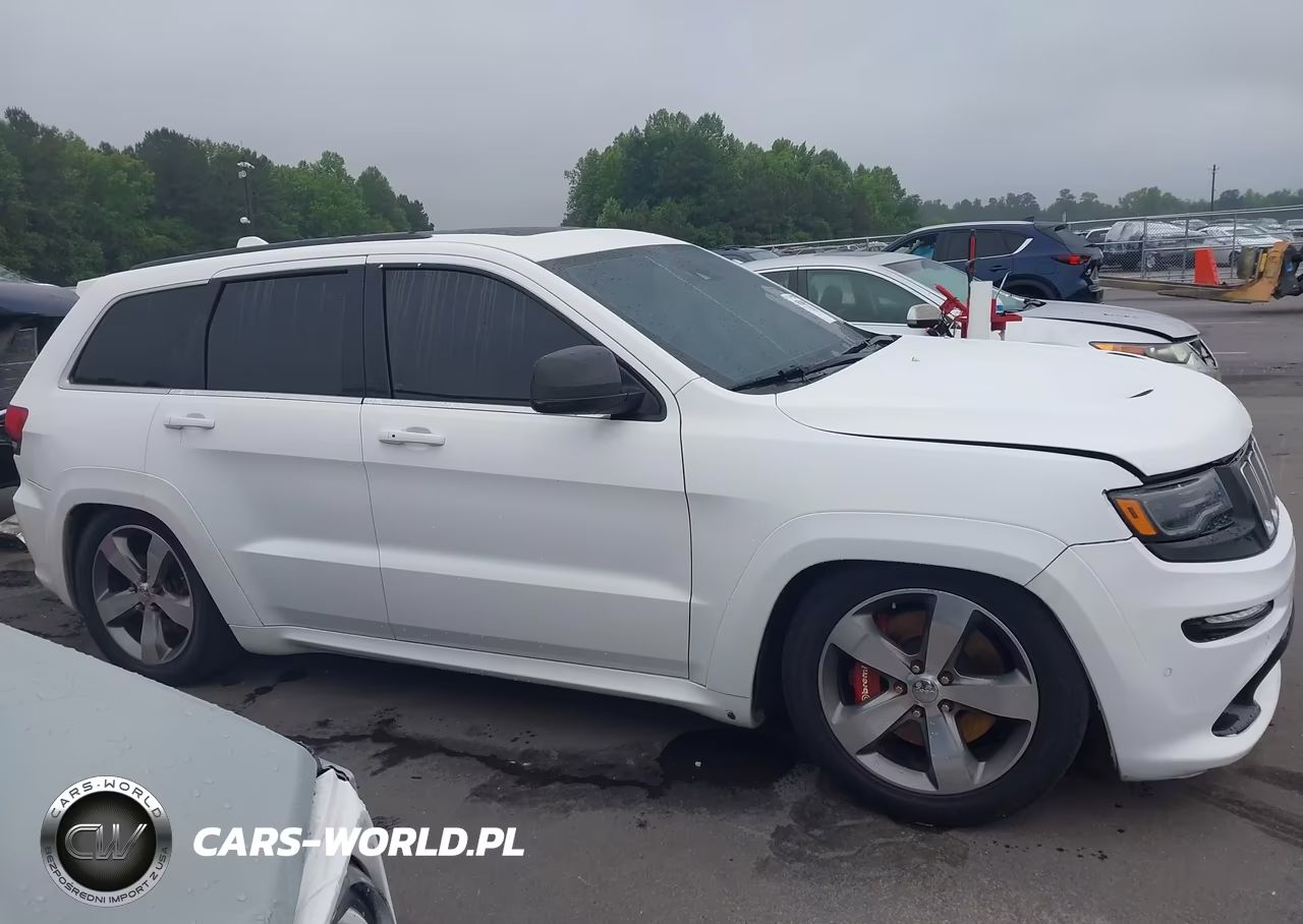2015 Jeep Grand Cherokee Srt VIN:1C4RJFDJ6FC940840 - 13