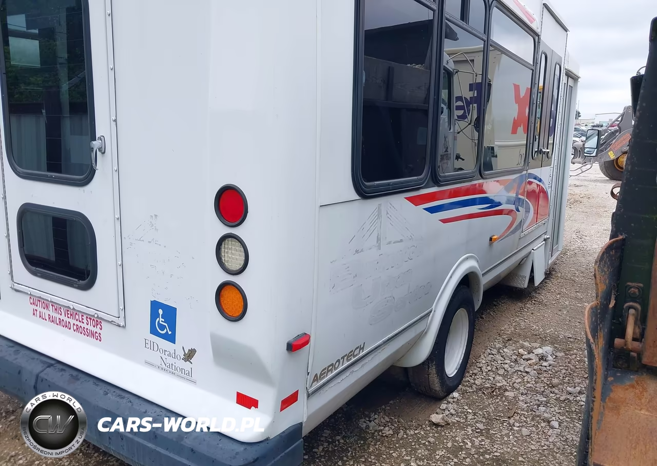 2009 Ford E-450 Cutaway VIN:1FDFE45P79DA83288 - 4