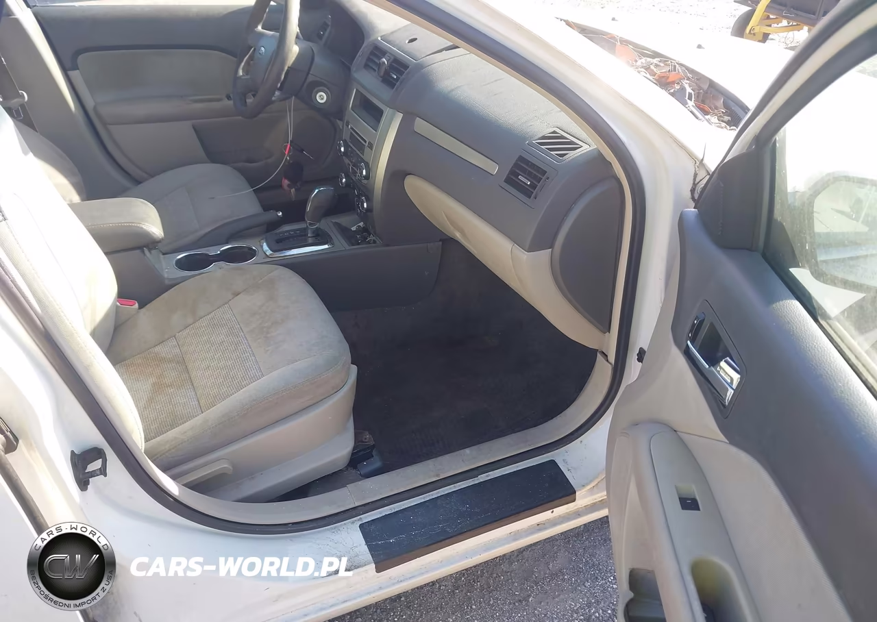 2011 Ford Fusion Se VIN:3FAHP0HA3BR282347 - 5