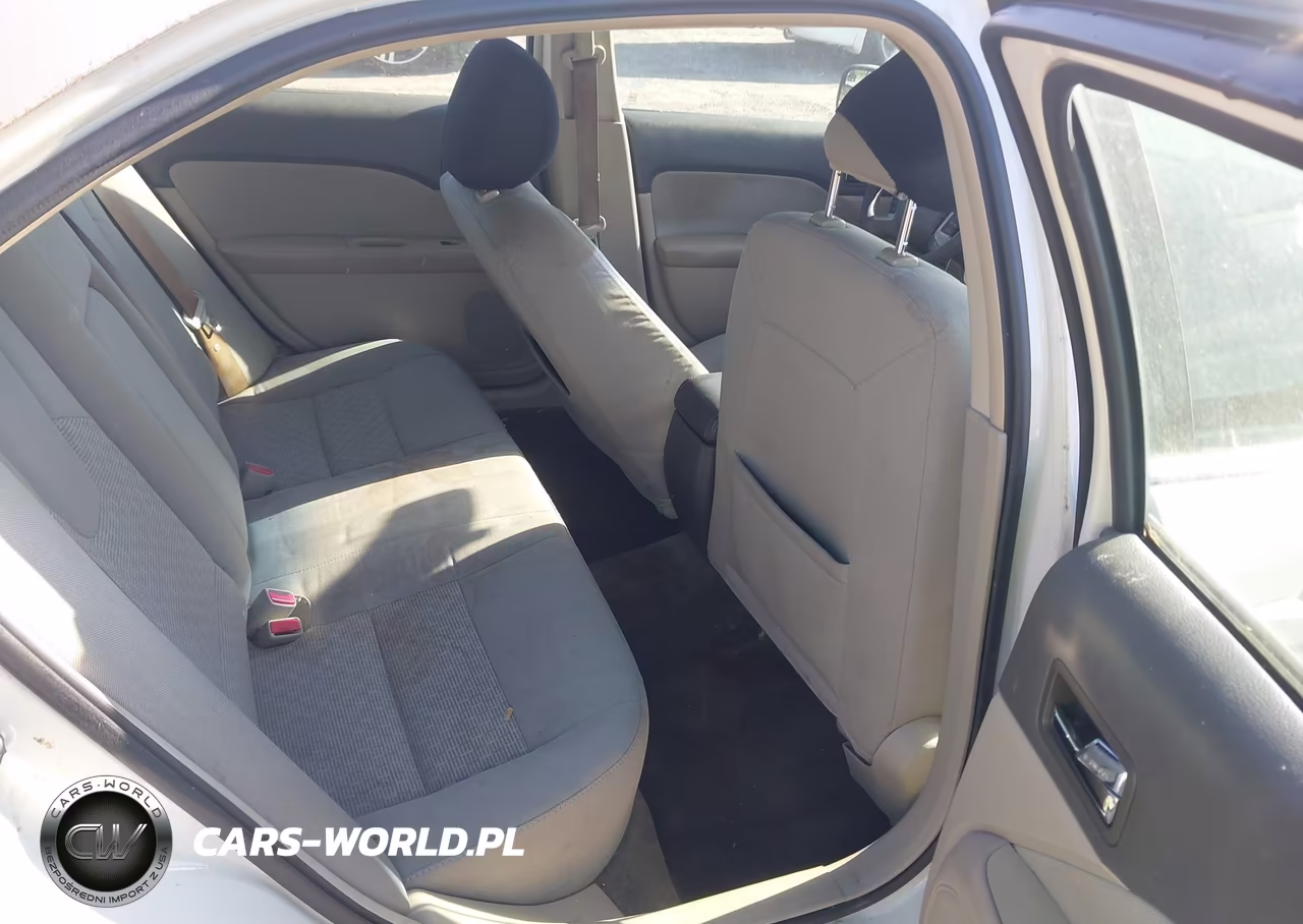 2011 Ford Fusion Se VIN:3FAHP0HA3BR282347 - 8