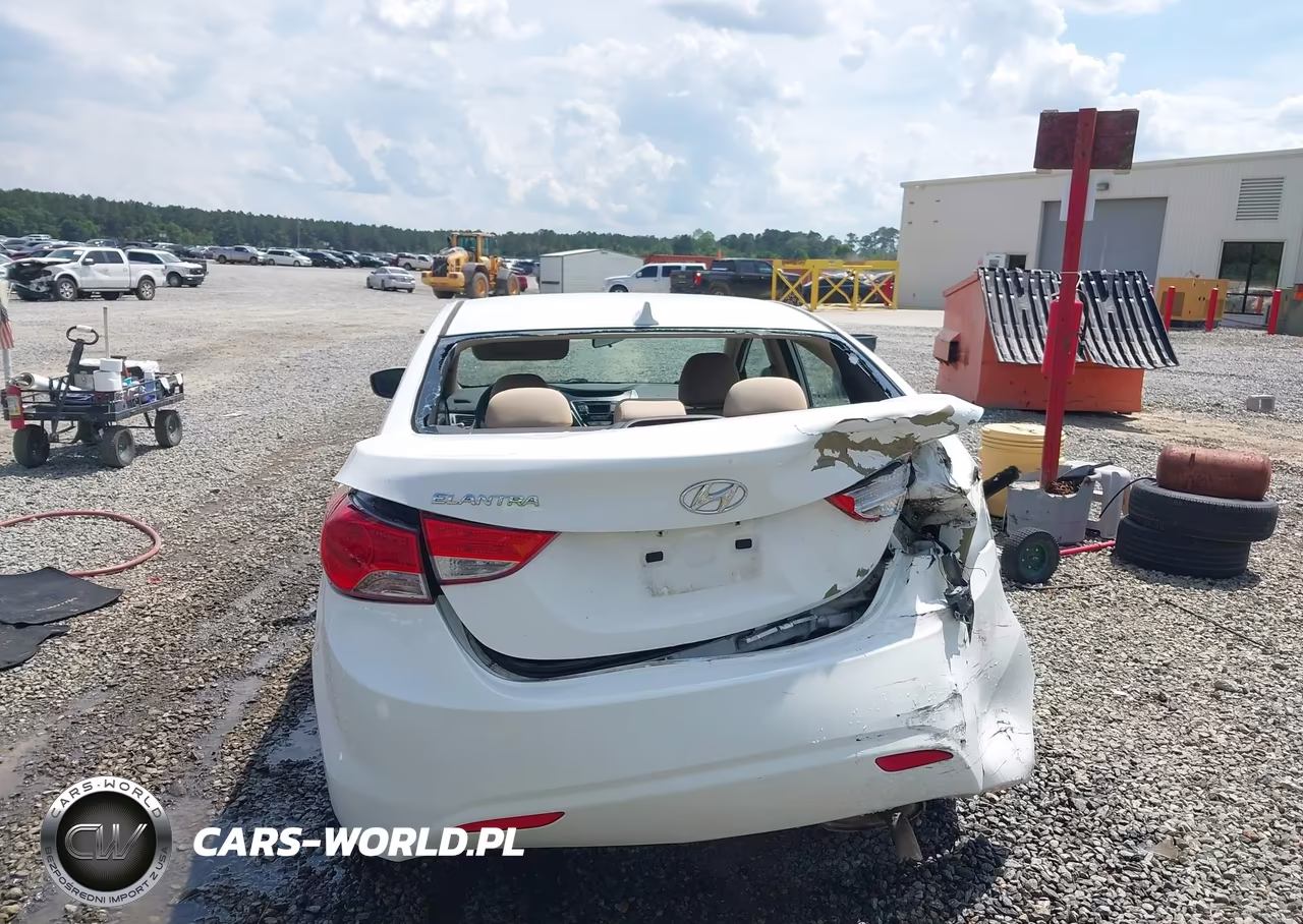 2013 Hyundai Elantra Gls VIN:5NPDH4AE8DH373257 - 6