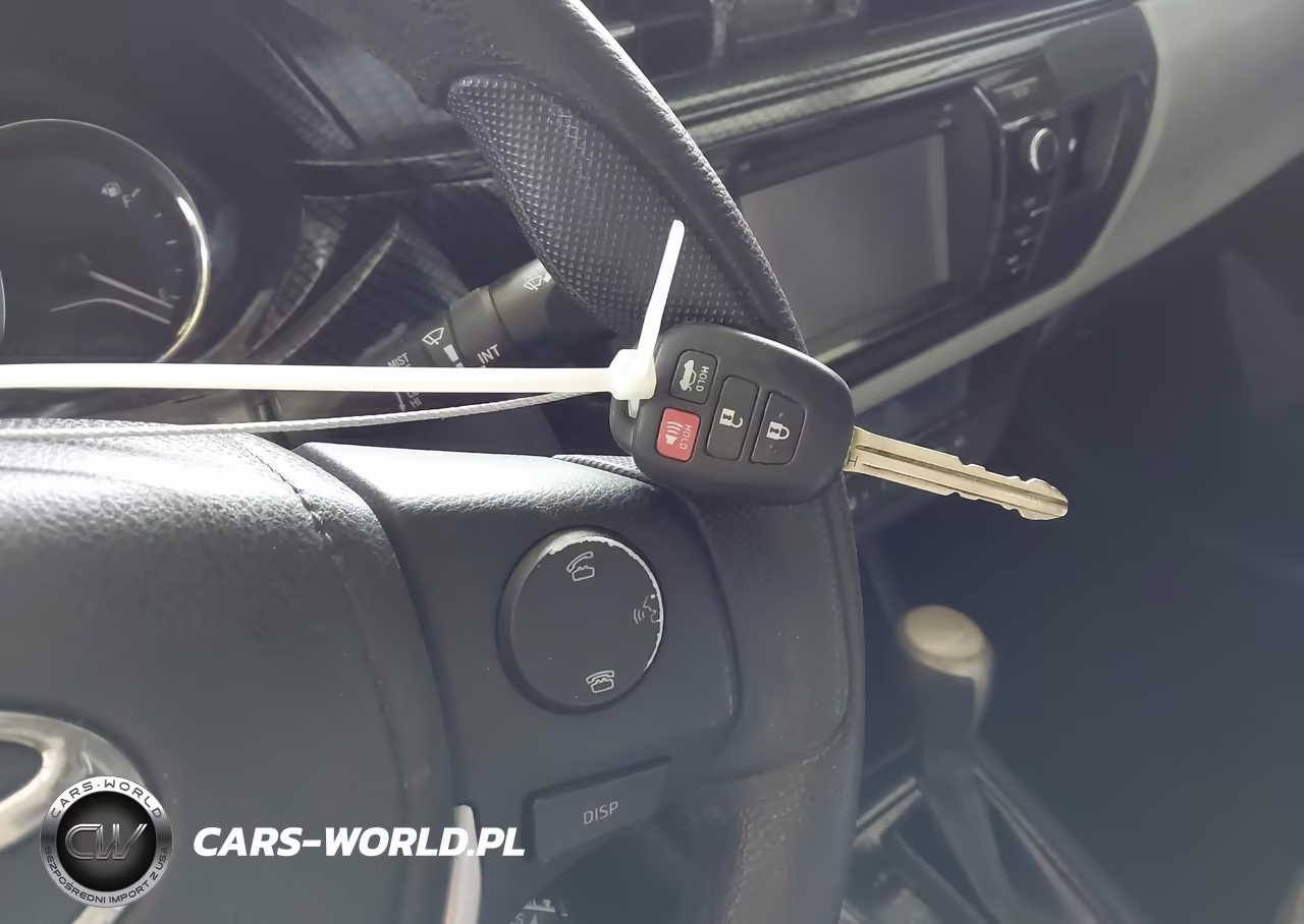2015 Toyota Corolla Le Plus VIN:5YFBURHE8FP246326 - 11