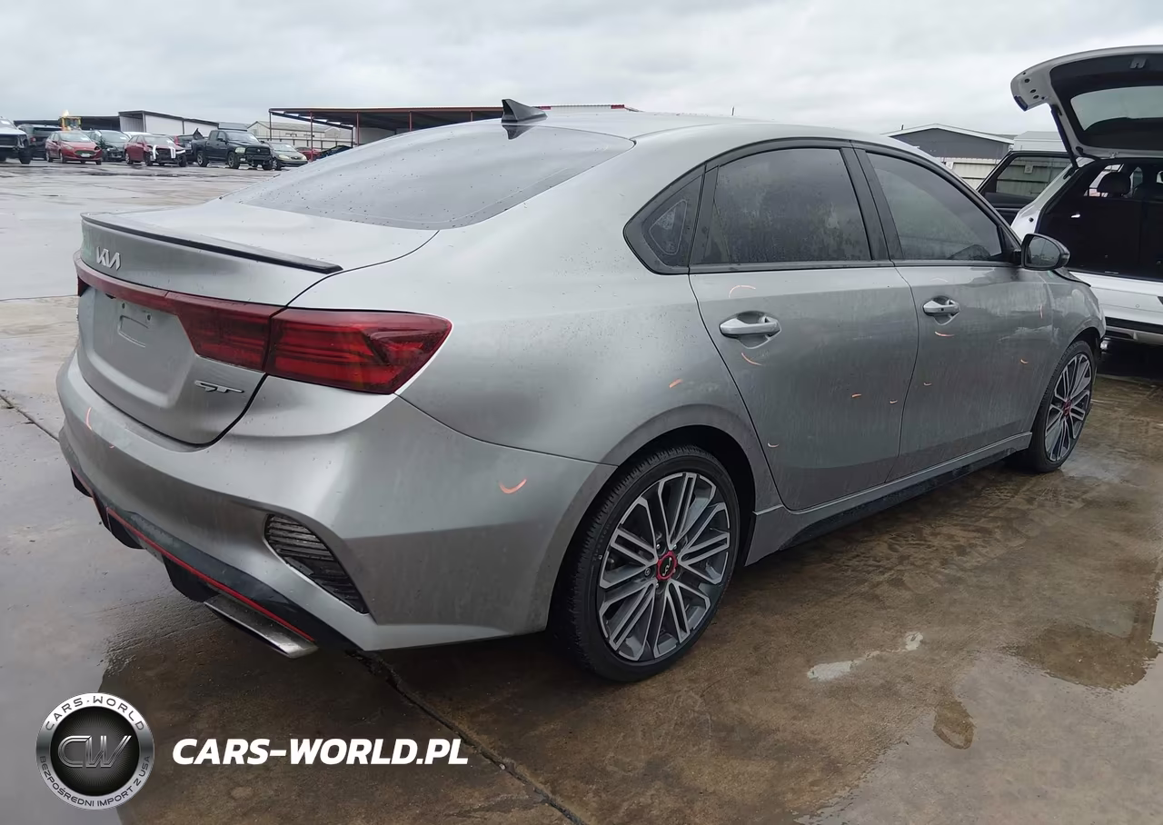 2023 Kia Forte Gt VIN:3KPF44AC2PE520474 - 4